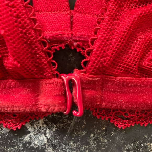 VS bra bundle - Picture 9 of 12